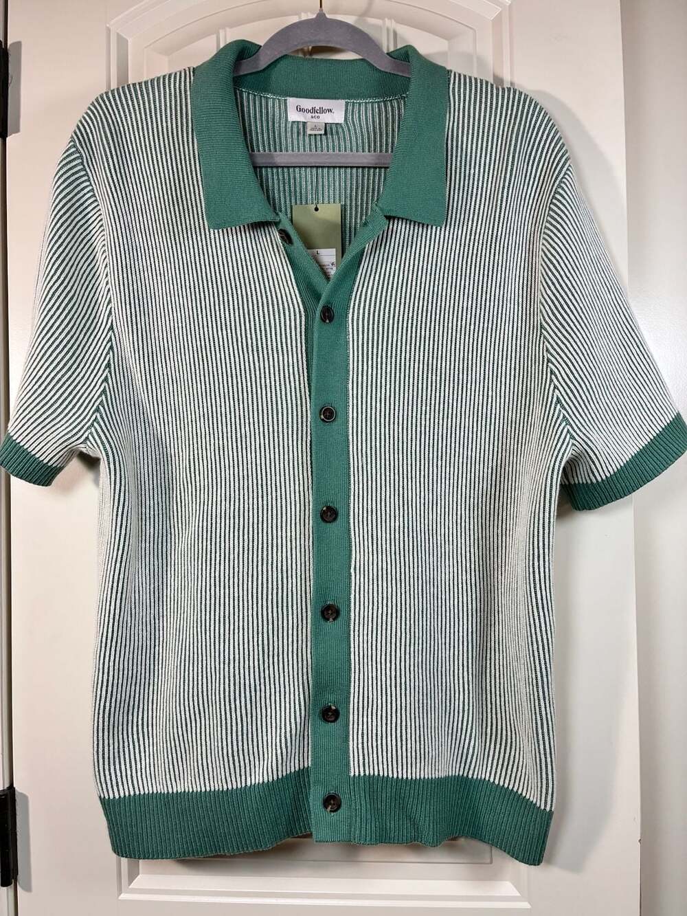 Goodfellow & Co Men's Green and White Striped Short Sleeve Full Button Sweater P
